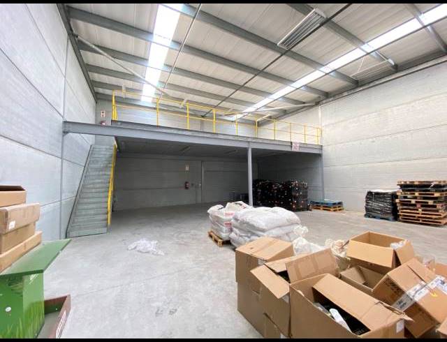 318M² WAREHOUSE TO LET IN BRACKENFELL INDUSTRIAL